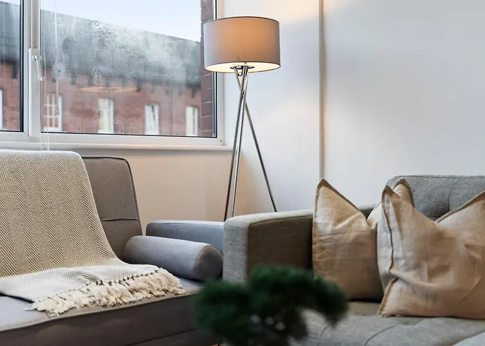 - Free Parking - Fast Wifi - Sleeps 4 Апартаменты *