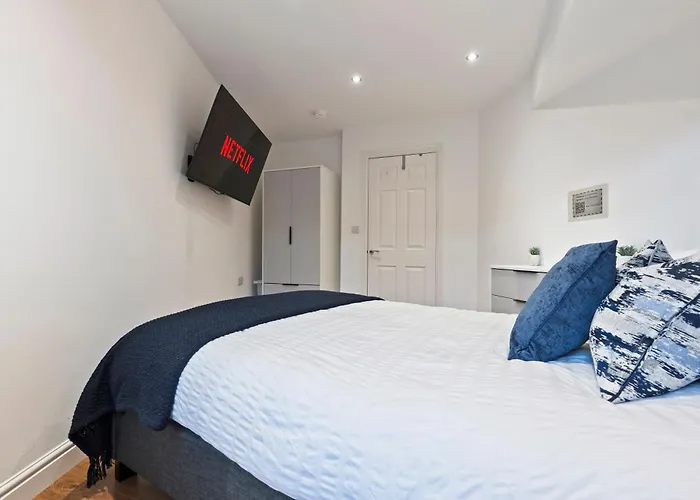 - Free Parking - Fast Wifi - Sleeps 4 Лидс