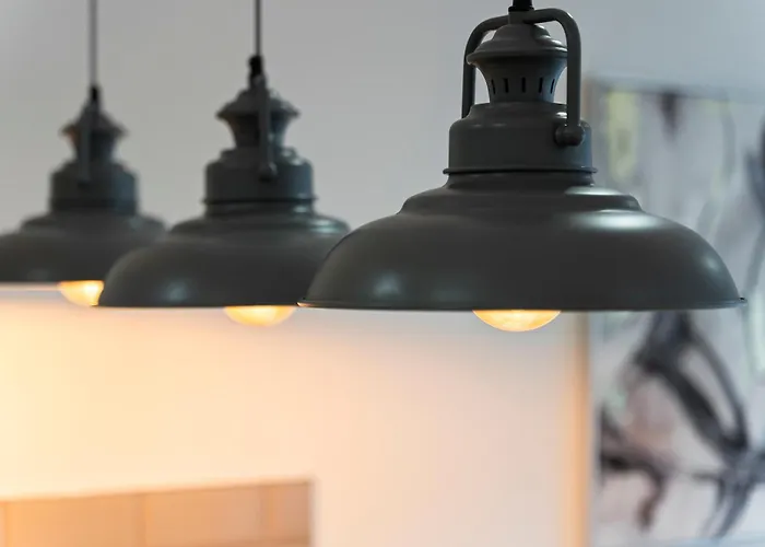 Апартаменты - Free Parking - Fast Wifi - Sleeps 4 *