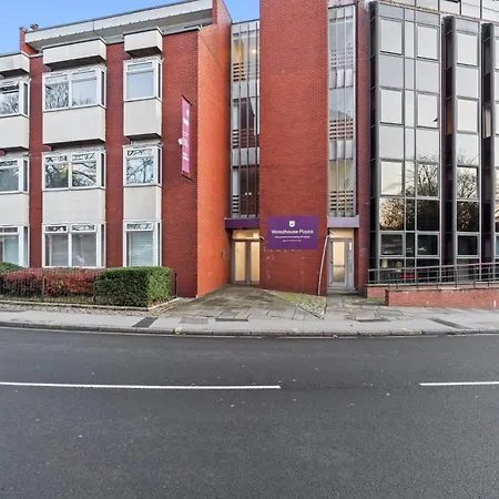 Apartament Modern Flat - Sleeps 4 - Parking