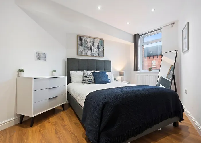 - Free Parking - Fast Wifi - Sleeps 4