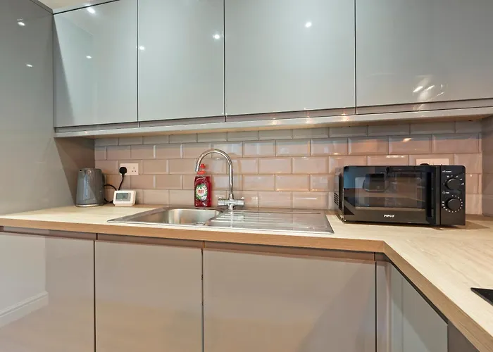 Apartment - Free Parking - Fast Wifi - Sleeps 4 Leeds (West Yorkshire)